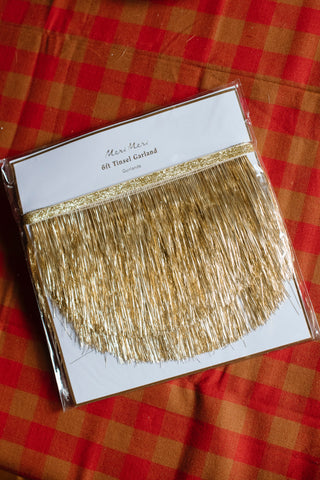 Gold Tinsel Scallop Garland